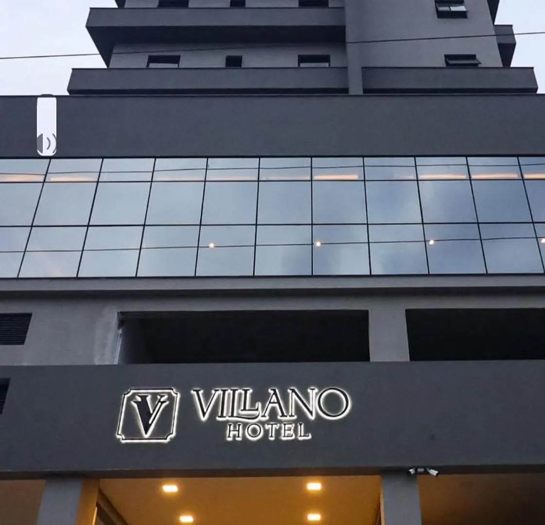 Villano Hotel بلوميناو