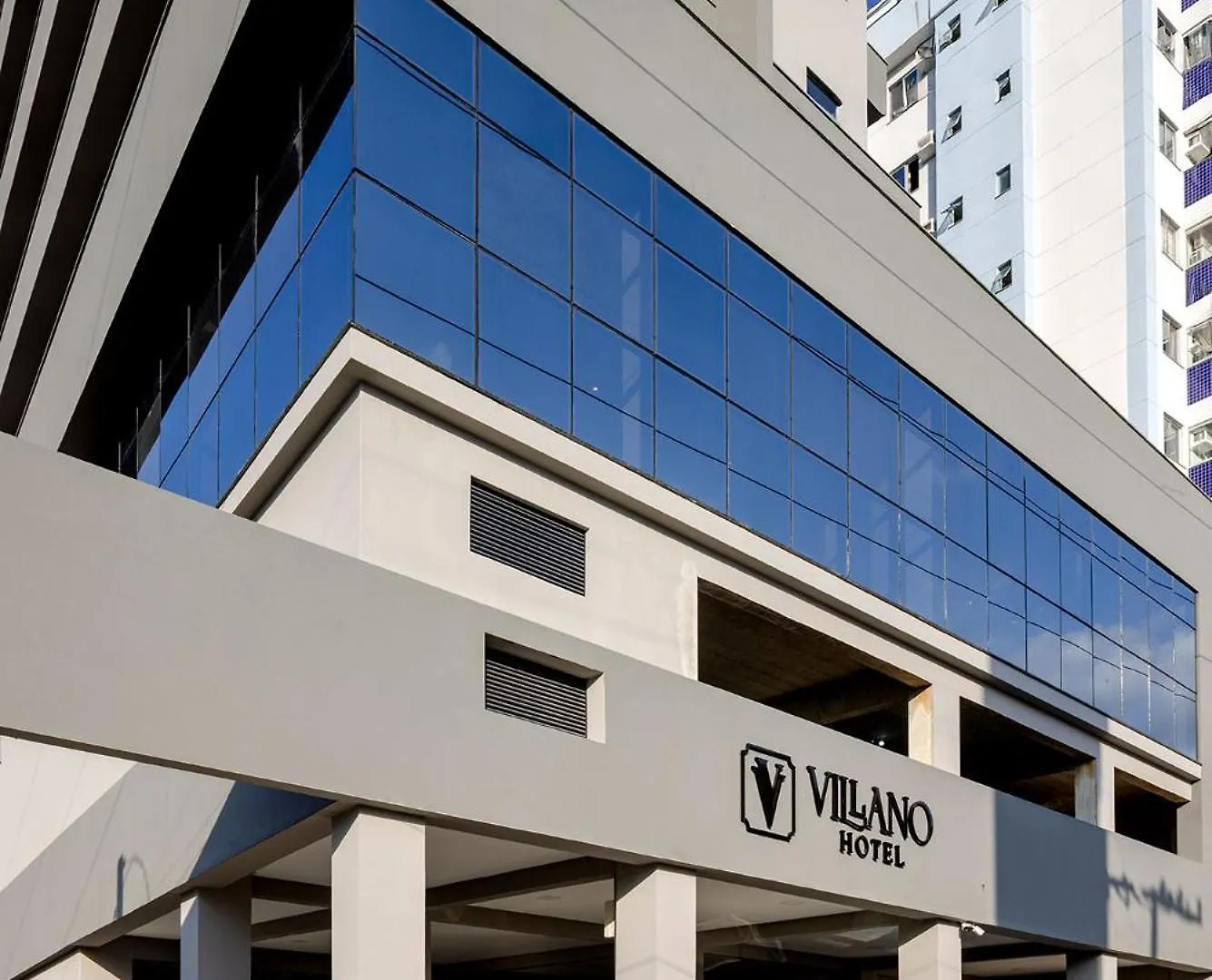 Villano Hotel بلوميناو البرازيل